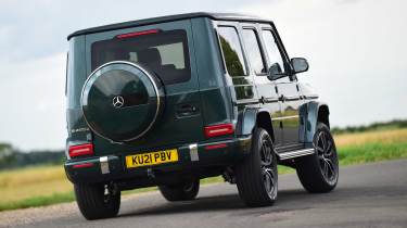 Mercedes G-Class Mk2 в движении, вид сзади